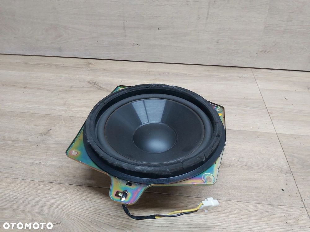 LEXUS GS II 300 97-04r głośnik subwoofer 86160-3A311 - 1