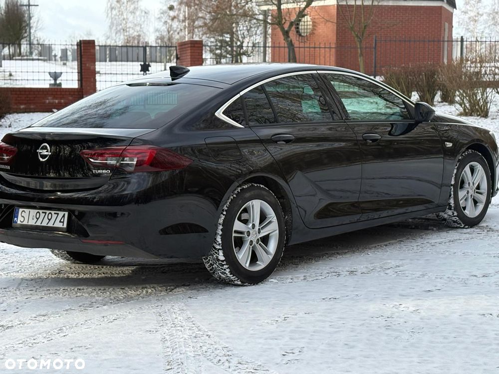 Opel Insignia - 16