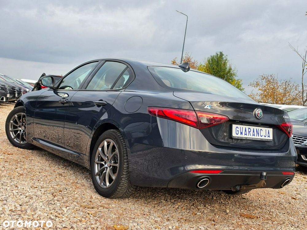 Alfa Romeo Giulia - 13