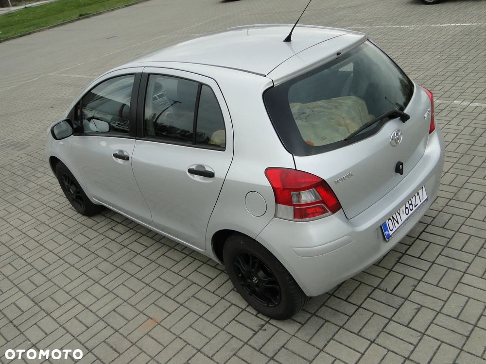 Toyota Yaris 1.0 VVT-i Cool - 15