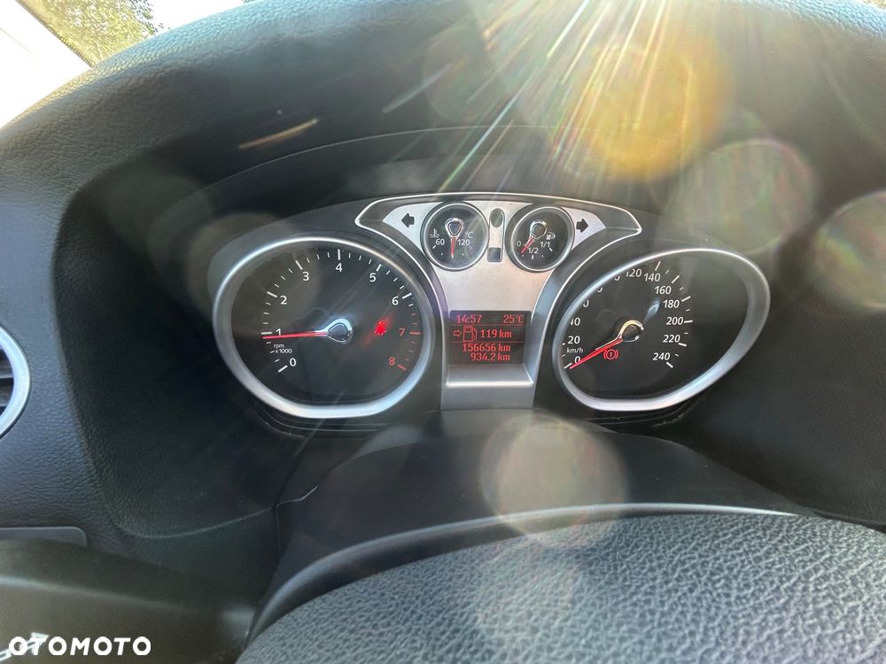 Ford Focus 2.0 16V Sport - 17