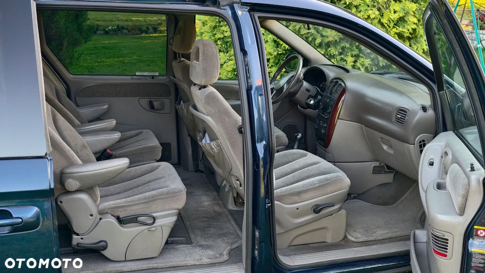 Chrysler Voyager - 13