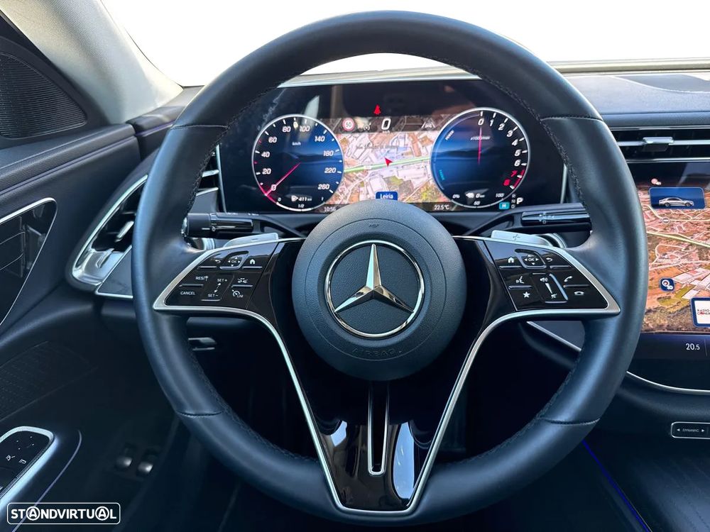 Mercedes-Benz E 300 Standard - 13