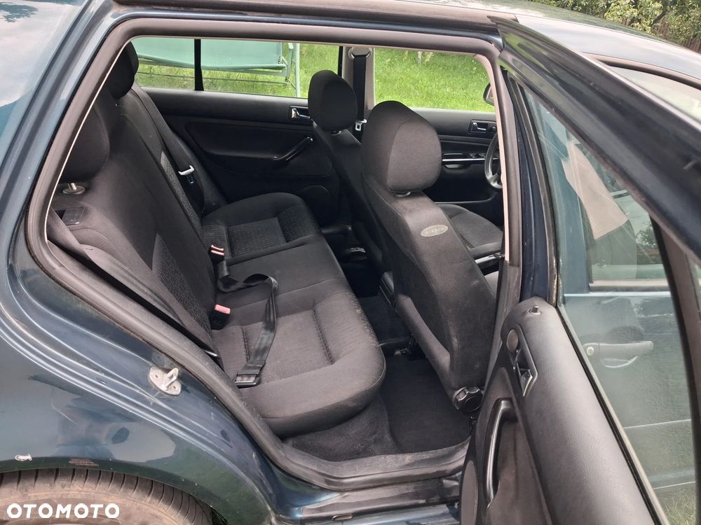 Volkswagen Golf 1.6 Comfortline - 9