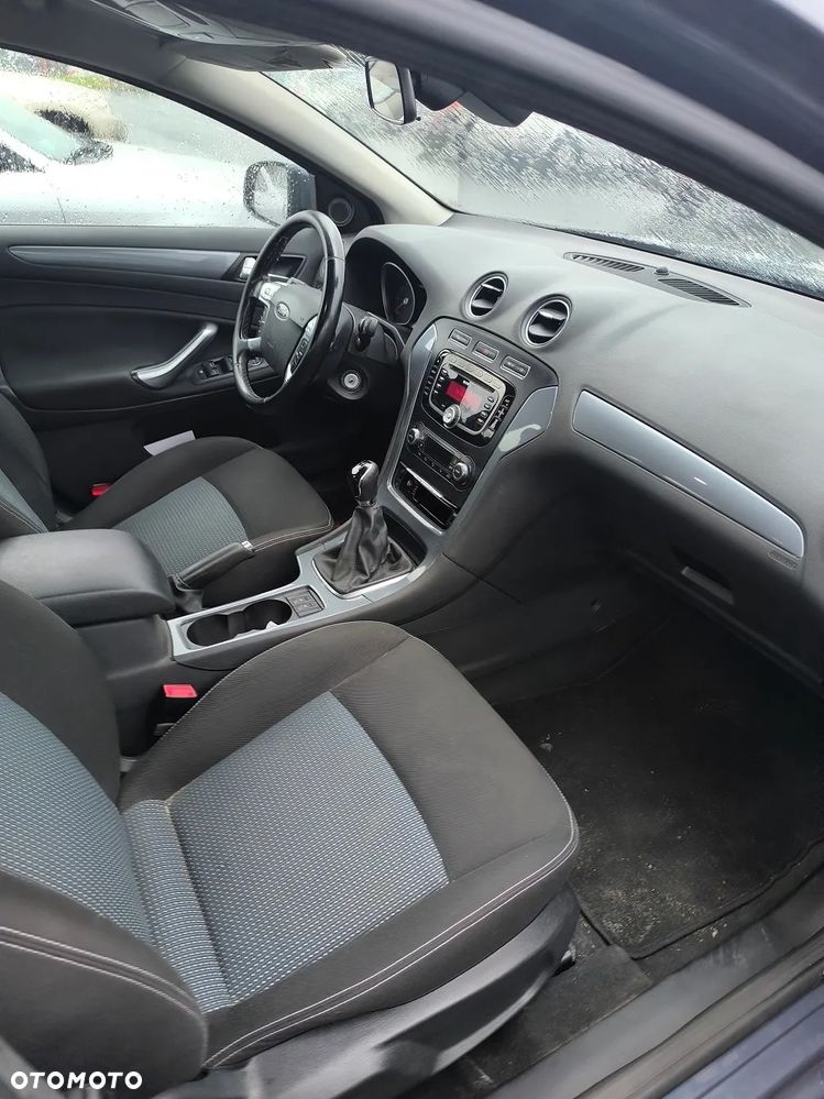 Ford Mondeo 1.6 Silver X - 14