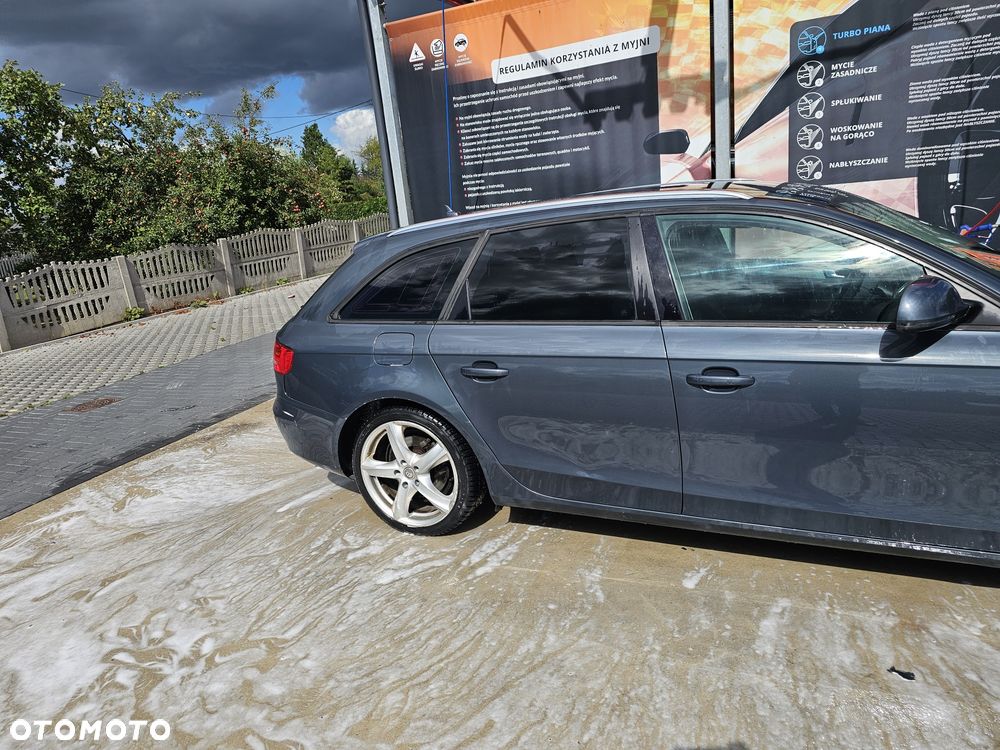 Audi A4 Avant - 2