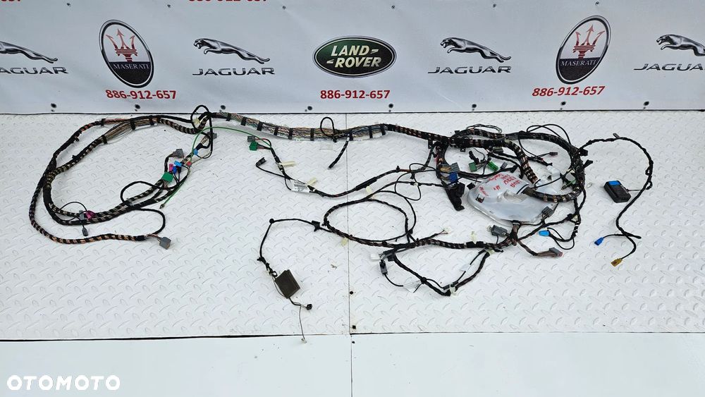 Jaguar XJ 351 Instalacja lewa komory bagażnika Wiązka tył lewy Przewody wzmacniacza Telewizorów  AW93-18C951-FG - 2