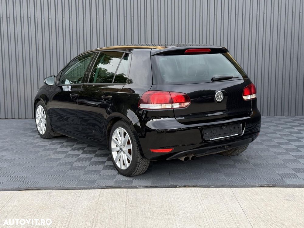 Volkswagen Golf - 5