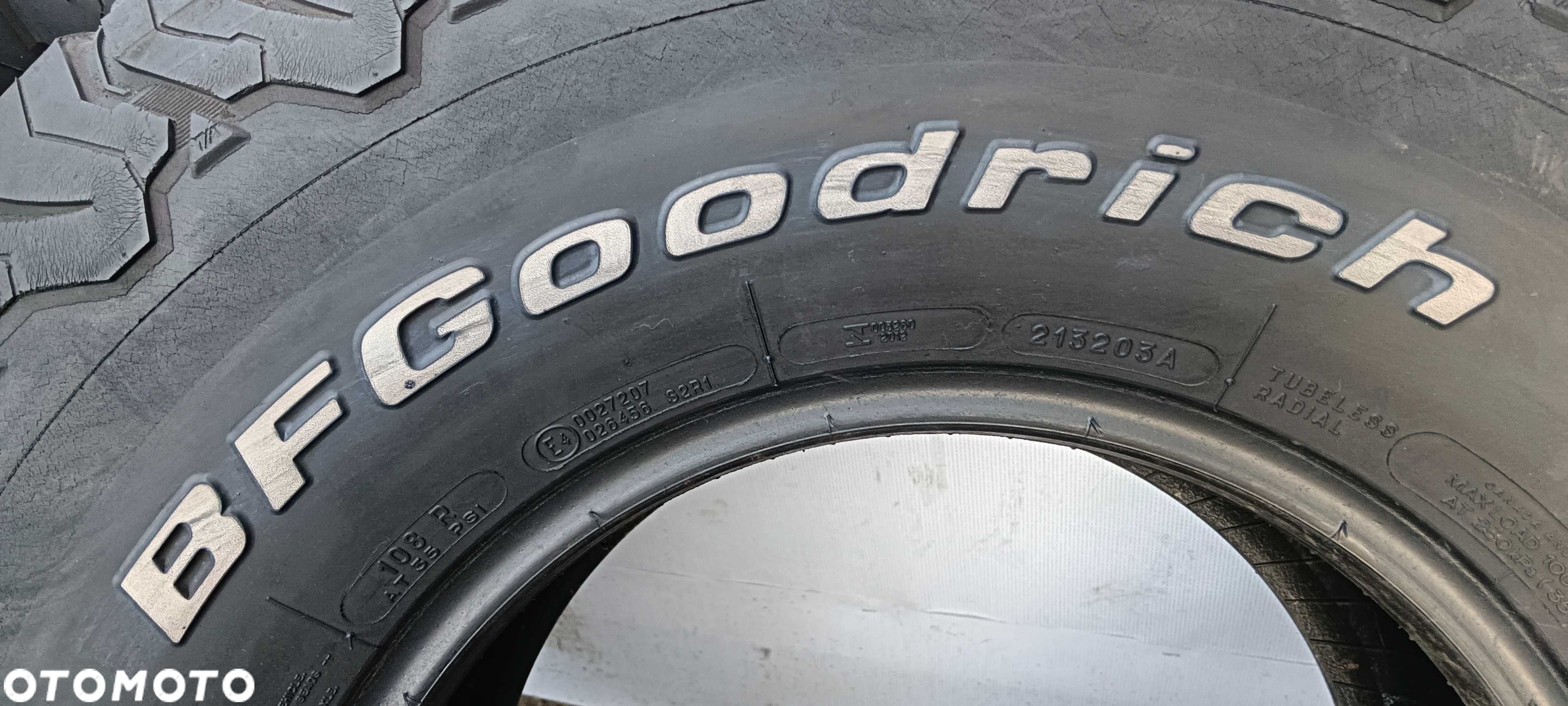 P504640M Para 33X12.50R15 BFGoodRich All-Terrain T/A K02 dot.4915 - 5