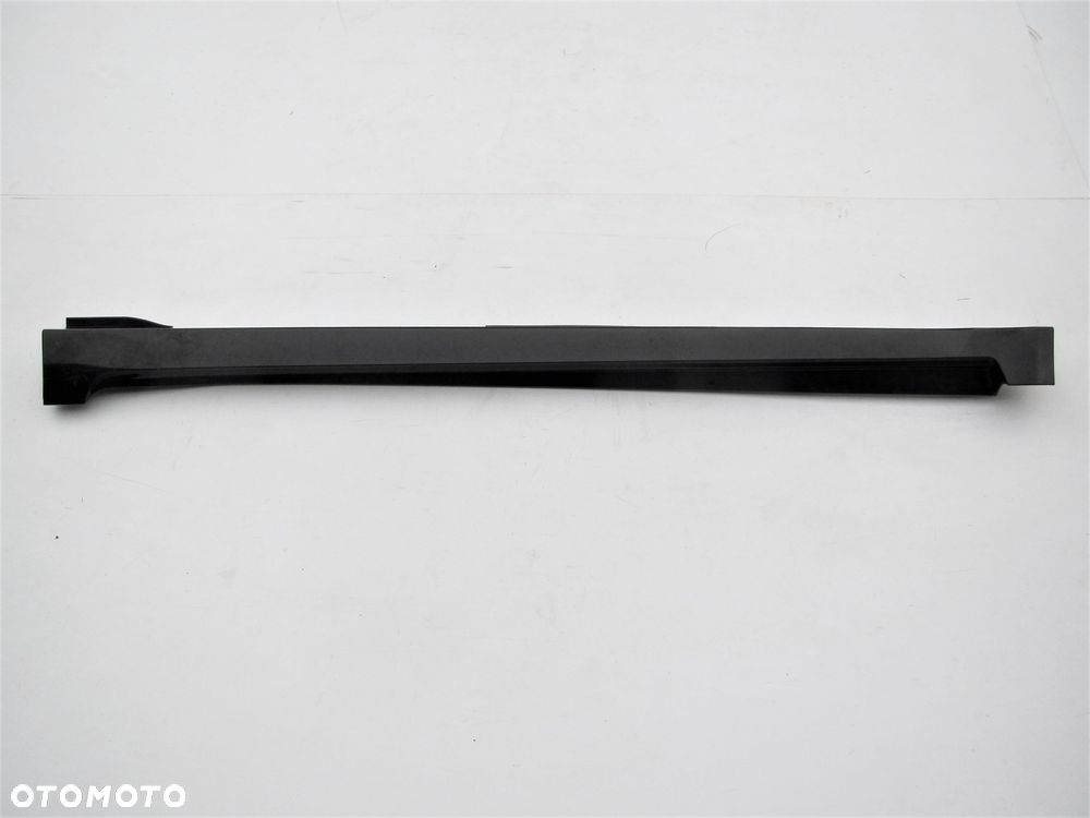 TOYOTA AVENSIS 3 T27 2008 - 2015 próg LISTWA L OE - 10