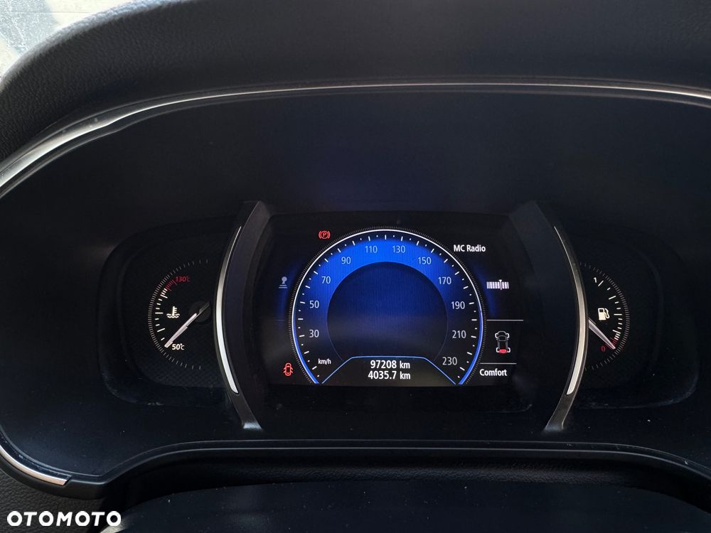 Renault Megane TCe 140 GPF GT LINE - 24