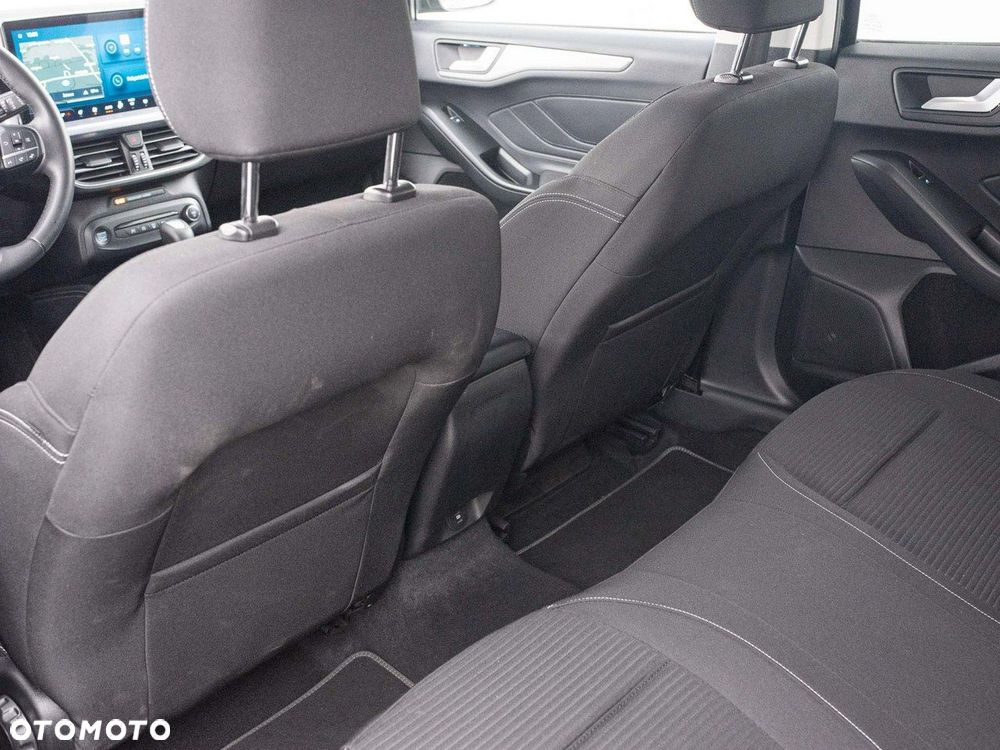 Ford Focus - 25