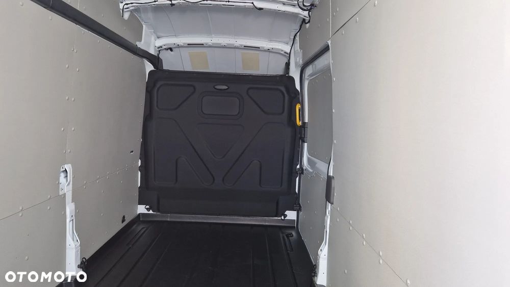 Ford TRANSIT 350 L3H3 - 11