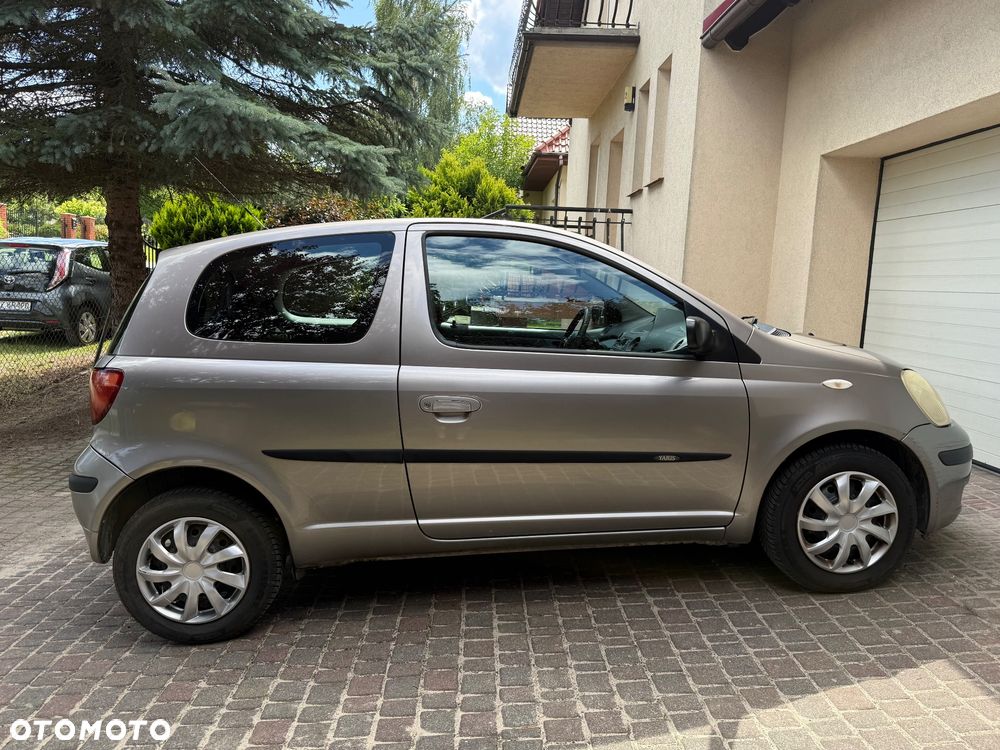 Toyota Yaris - 3