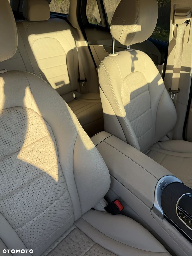 Mercedes-Benz GLC 200 d 4-Matic - 16