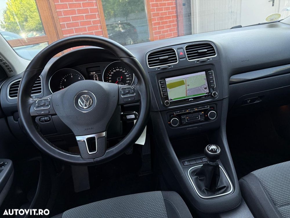 Volkswagen Golf - 17