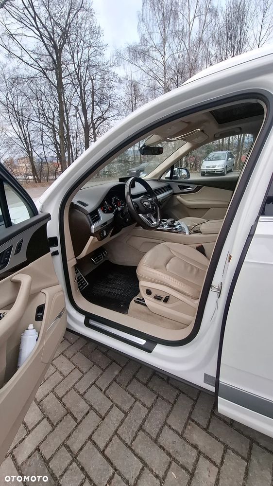 Audi Q7 - 12