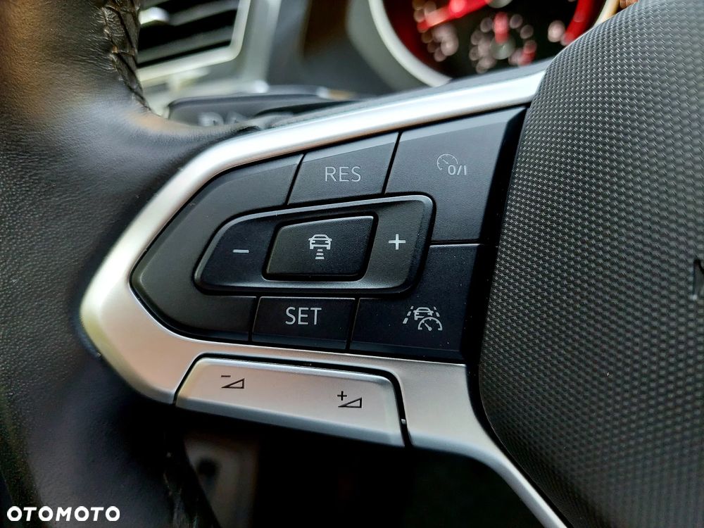 Volkswagen Tiguan - 15