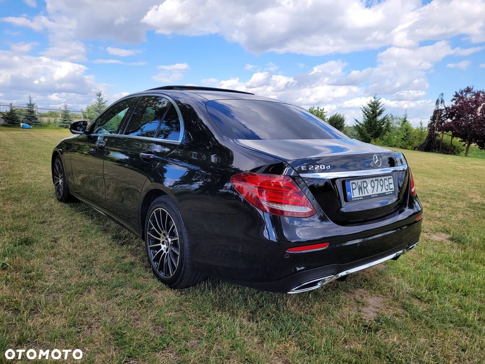 Mercedes-Benz Klasa E 220 d Business Edition 9G-TRONIC - 9