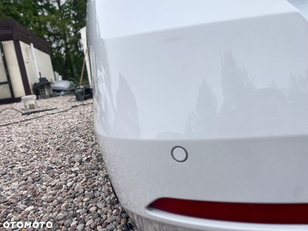BMW Seria 3 318d DPF Edition Sport - 39