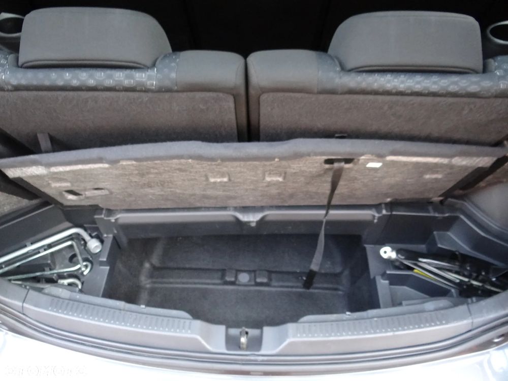 Toyota Verso 1.8 7-Sitzer Comfort - 24