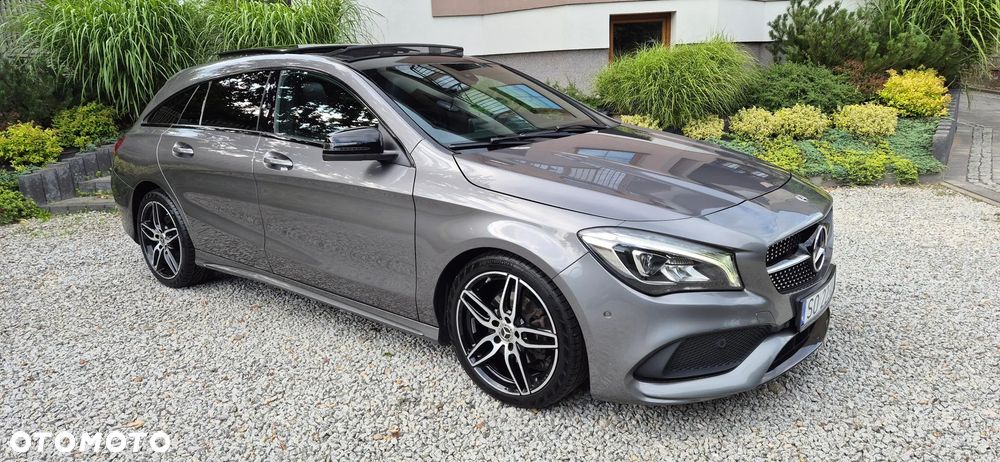 Mercedes-Benz CLA 180 AMG Line - 3