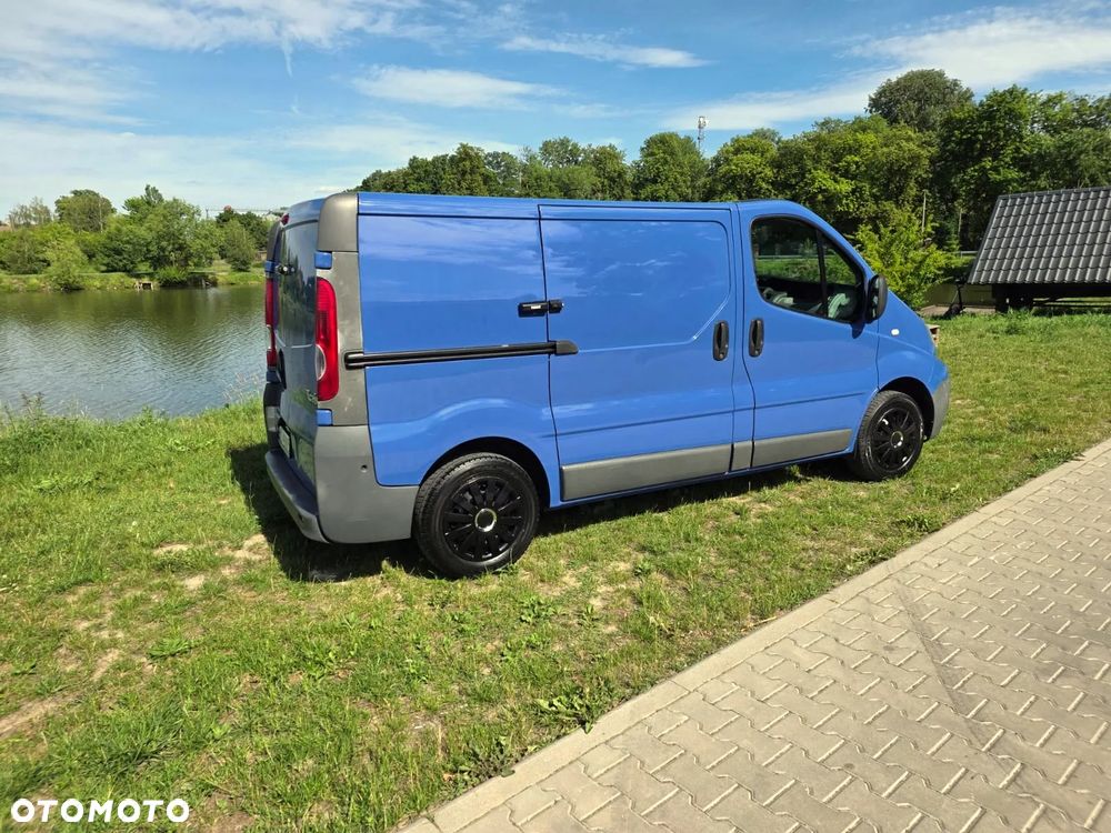 Renault TRAFIC - 13