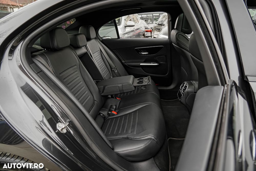 Mercedes-Benz C 300 e 9G-TRONIC AMG Line - 20