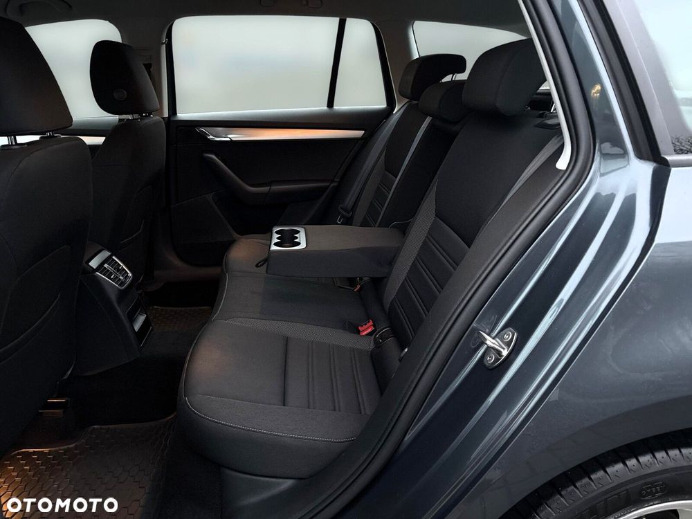 Skoda Octavia 1.5 TSI GPF ACT Ambition DSG - 28