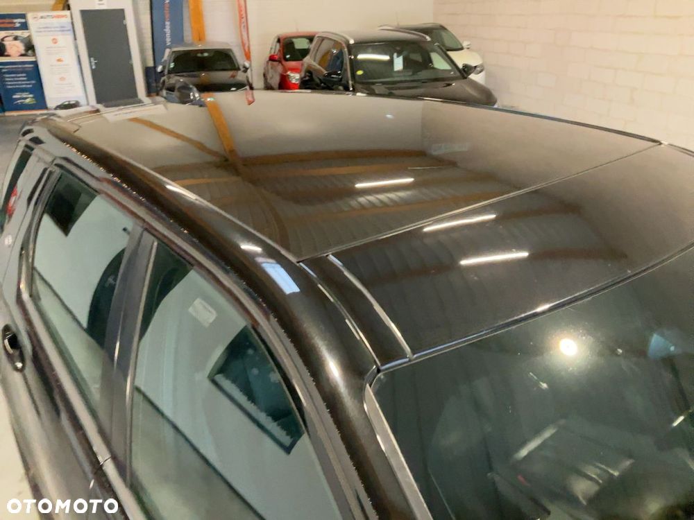 Land Rover Discovery Sport TD4 HSE Luxury - 19