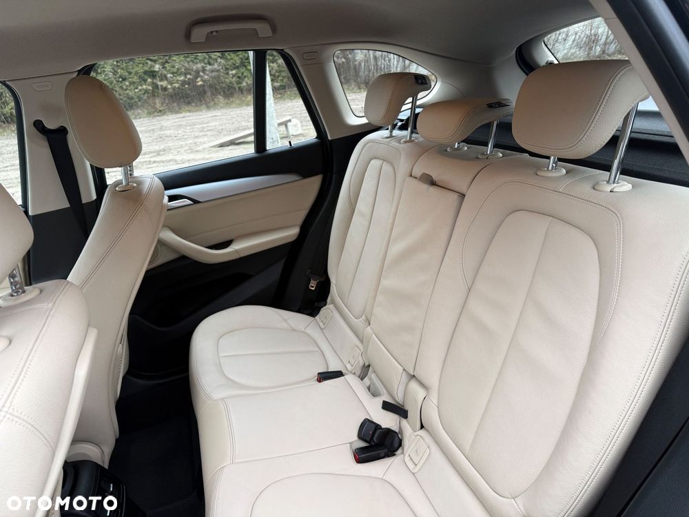 BMW X1 sDrive18d Advantage - 20