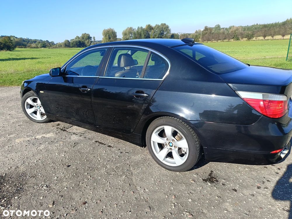 BMW Seria 5 525d - 13