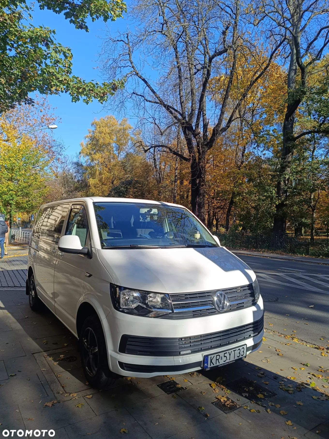 Volkswagen Caravelle 2.0 TDI L1 Comfortline - 1