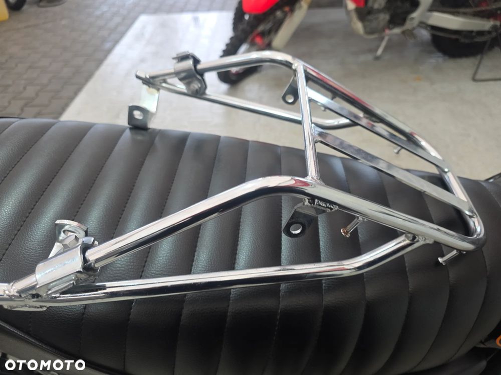 Yamaha SR - 33