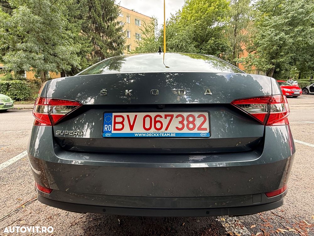 Skoda Superb 2.0 TDI DSG Ambition - 12