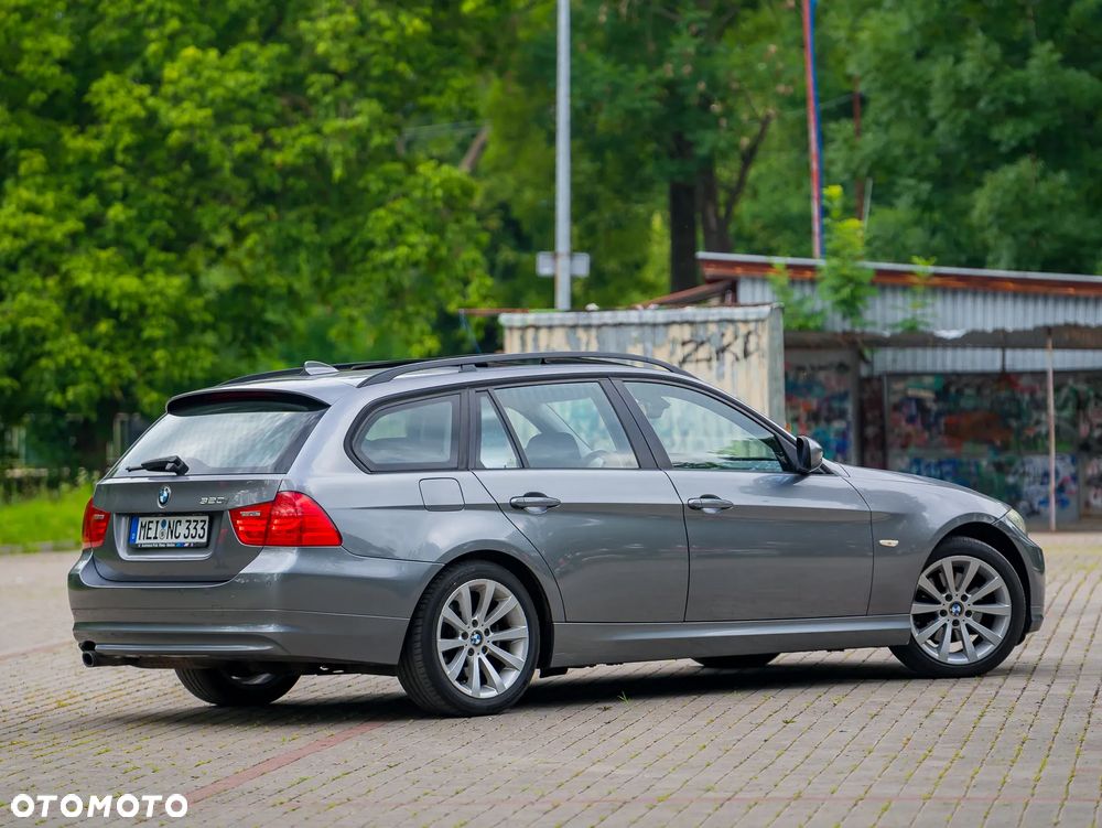 BMW Seria 3 320i Edition Exclusive - 10