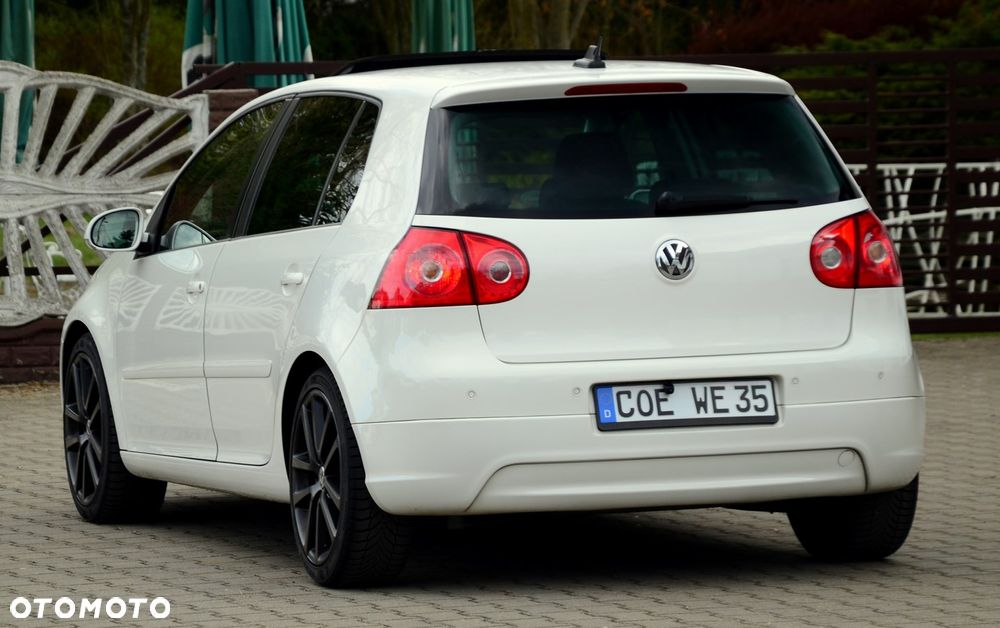 Volkswagen Golf - 15