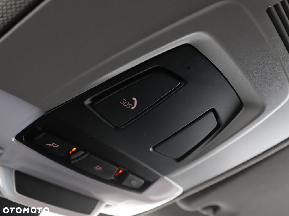 BMW X1 sDrive20i xLine - 35