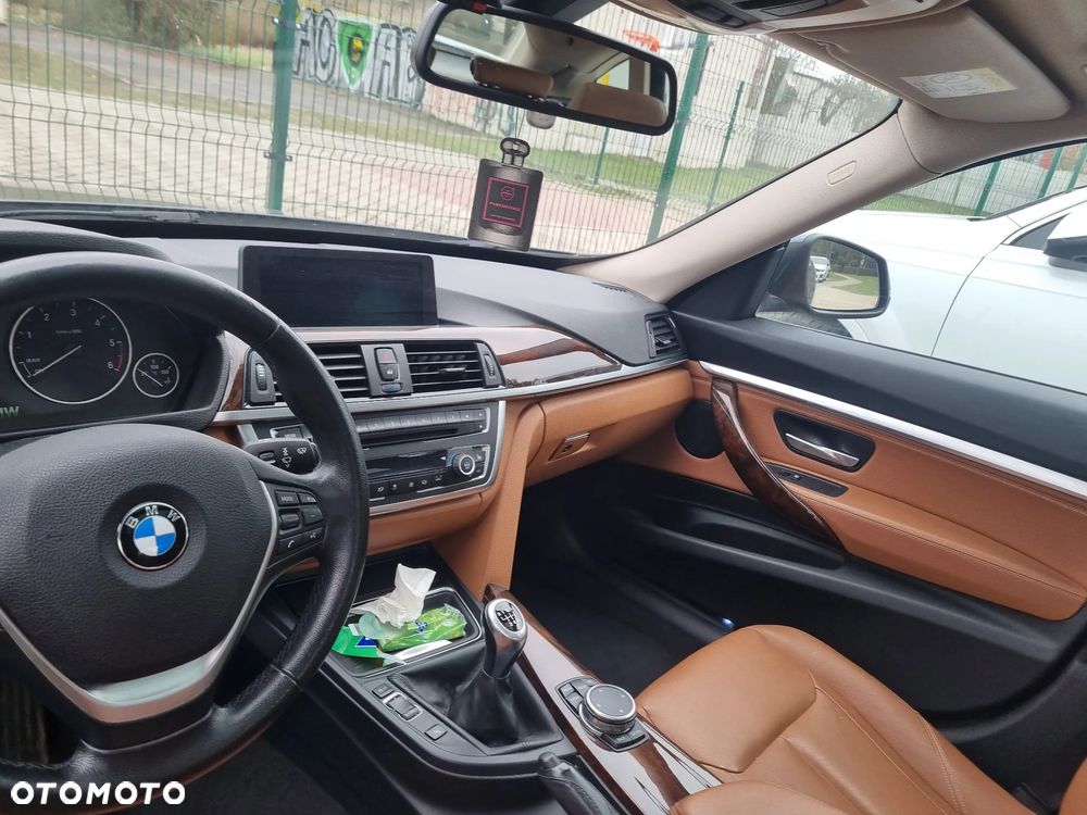 BMW 3GT 320d Luxury Line - 14
