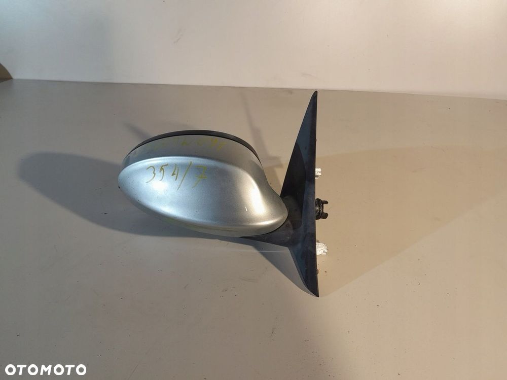 LUSTERKO PRAWE BMW 3 E90 05-11 354/7 - 1