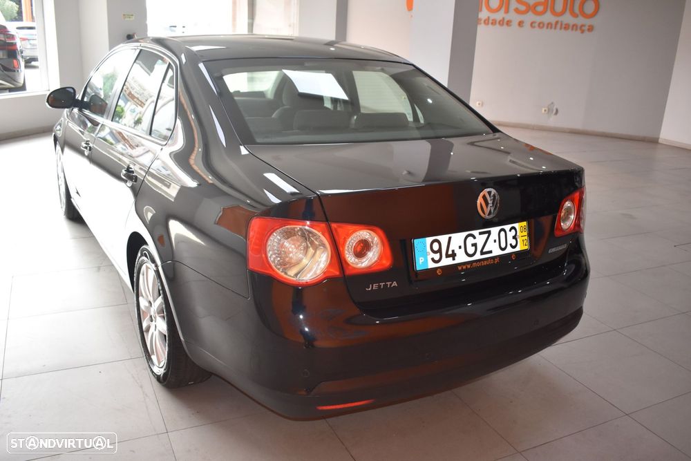 VW Jetta 1.9 TDi BlueM. Confortline - 10