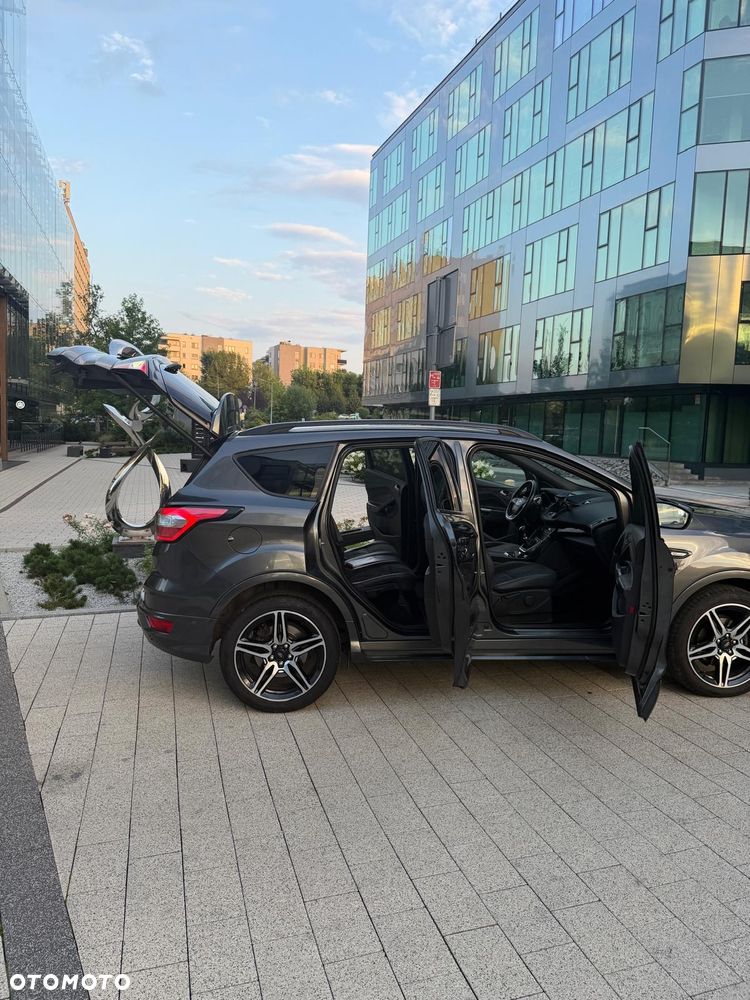 Ford Kuga 1.5 EcoBoost FWD ST-Line - 26