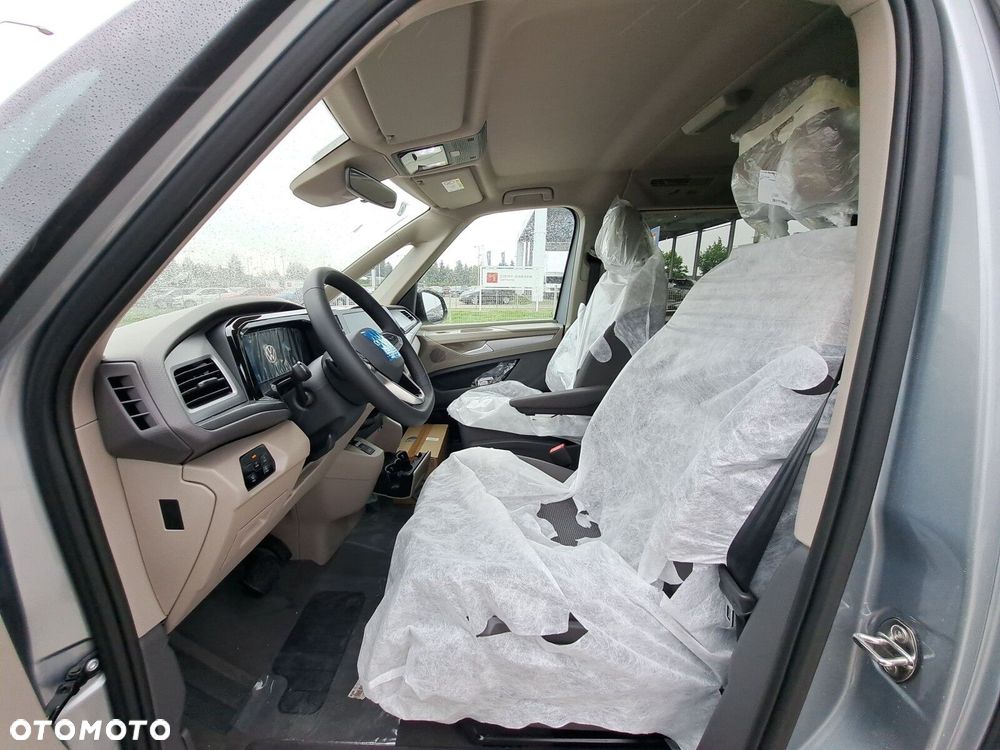 Volkswagen Multivan - 31