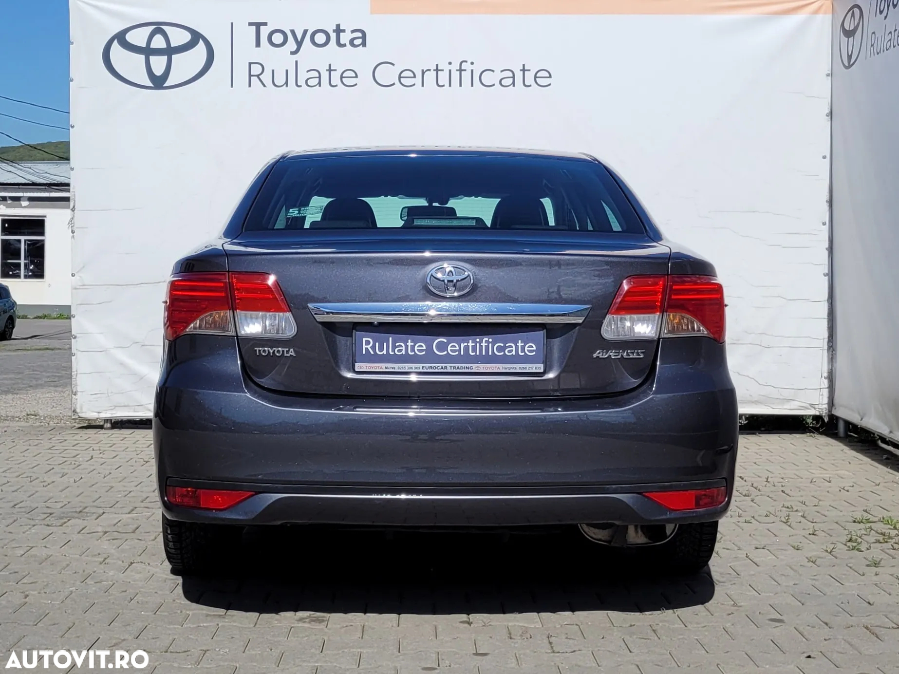 Toyota Avensis 1.8 Multidrive S Elegance - 6