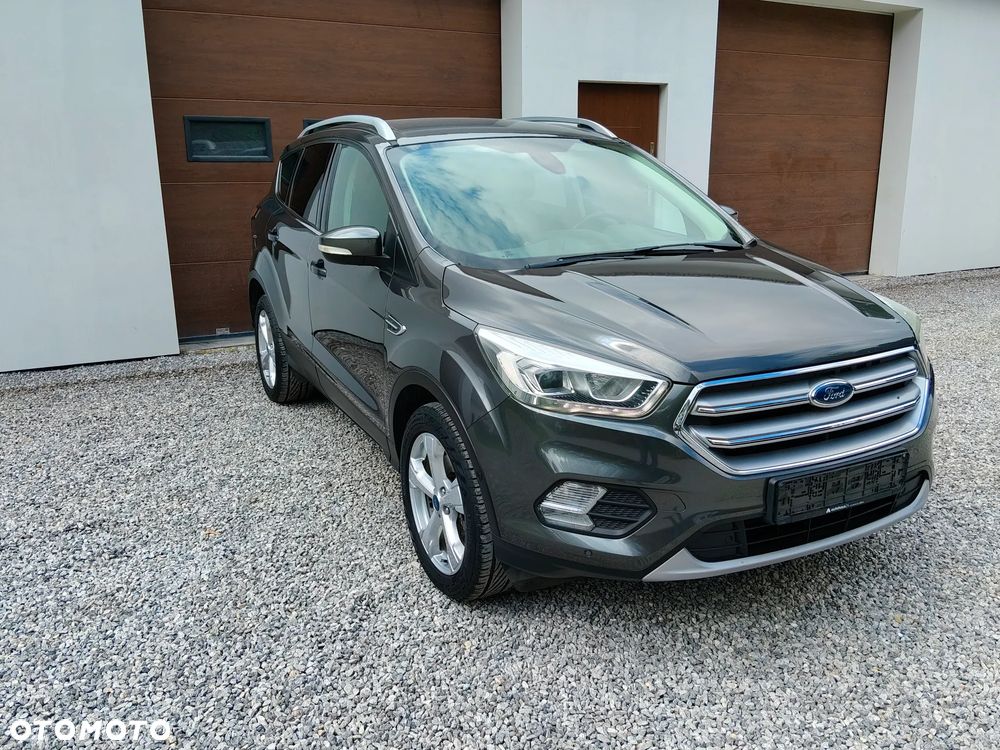 Ford Kuga 2.0 TDCi 2x4 Titanium - 3
