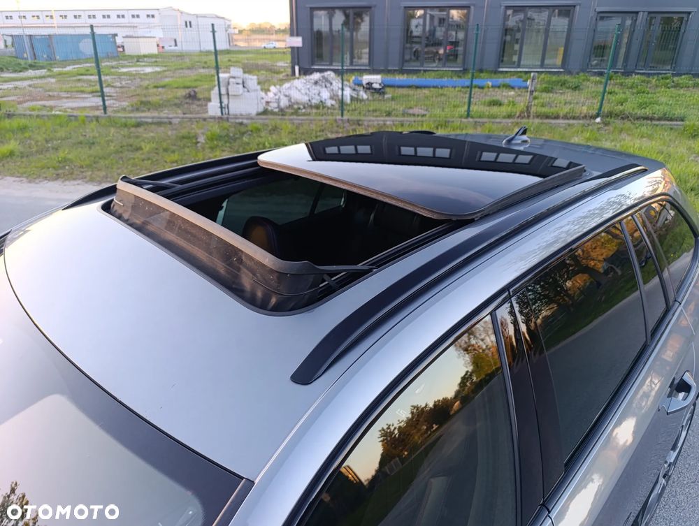 Skoda Octavia 2.0 TDI DSG 4x4 RS - 33