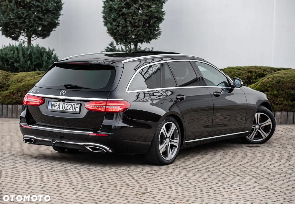 Mercedes-Benz Klasa E 220 d Business Edition 9G-TRONIC - 13