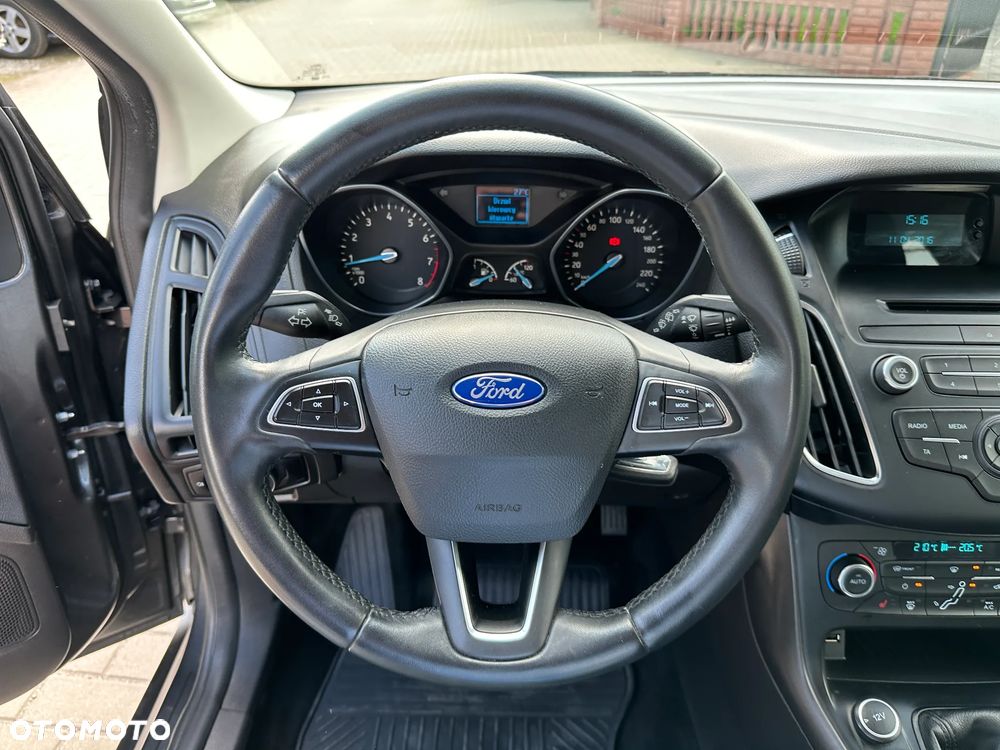 Ford Focus - 8
