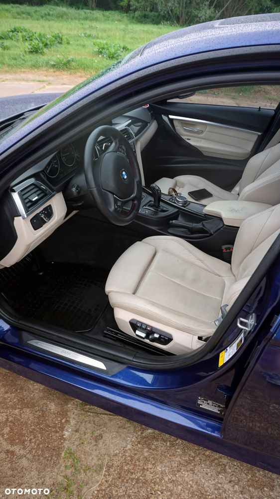 BMW Seria 3 328i - 15