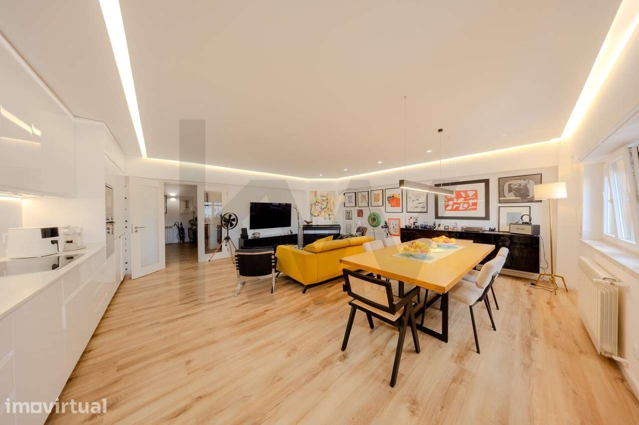 Vendo apartamento T4 totalmente renovado, com três WC, duas em suítes. - Grande imagem: 4/57
